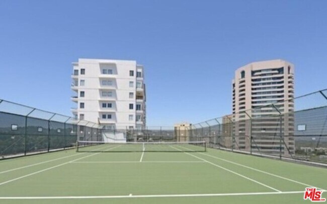 Building Photo - 10535 Wilshire Blvd