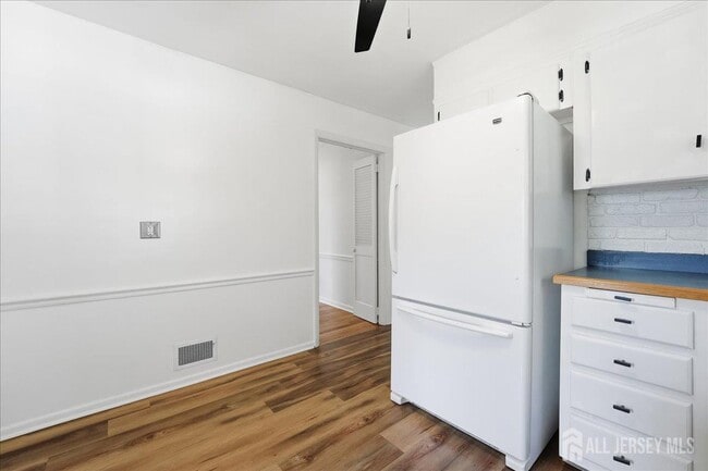 Building Photo - 35 Brooktree Rd