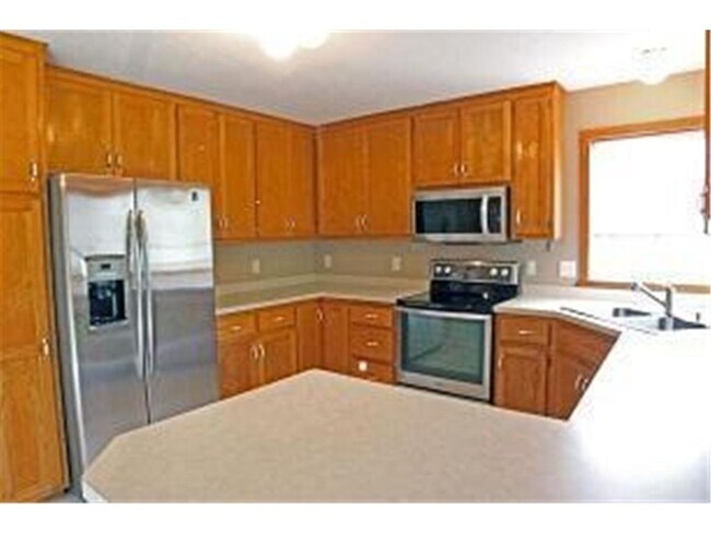 Primary Photo - 23179 Arrowhead St NW