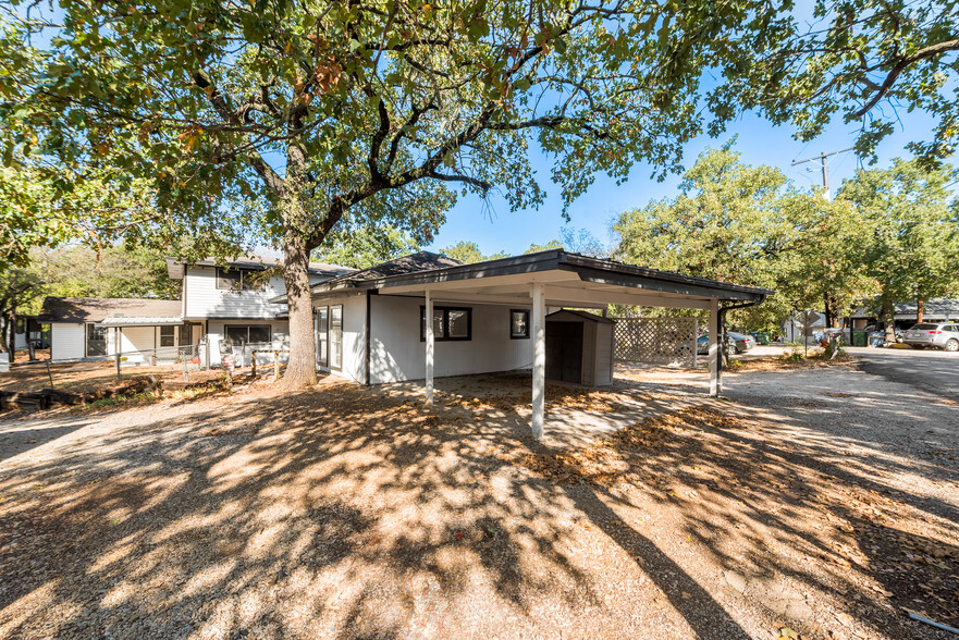 Building Photo - 215 Folly Beach Dr