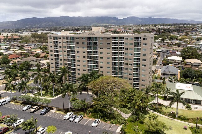 Building Photo - Plantation Town Apartments #112
