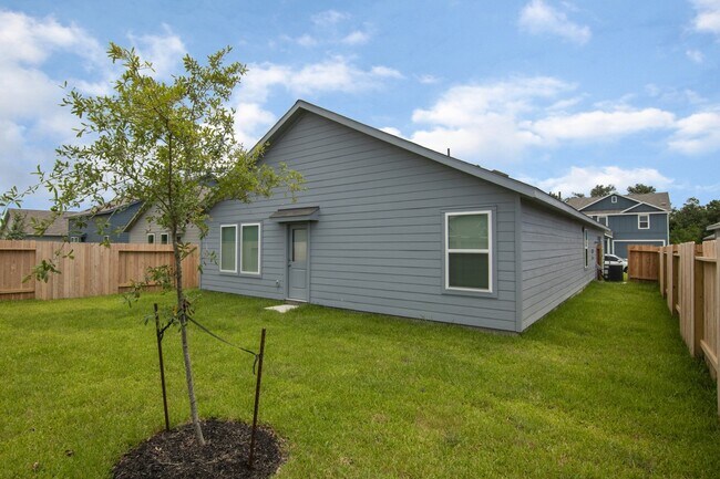 Building Photo - 25653 Rose Creek Dr