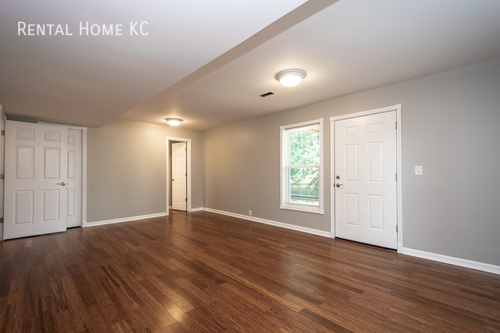 Building Photo - 12414 S Parker Terrace