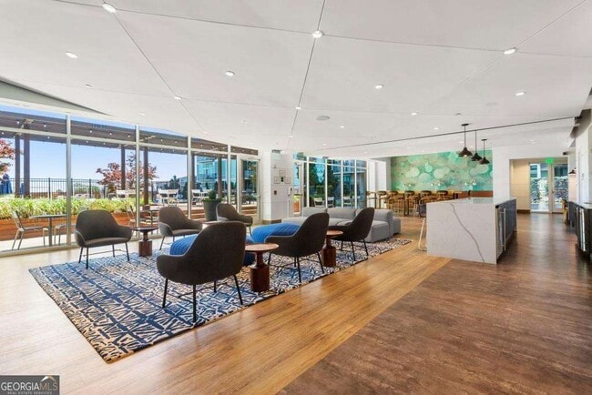 Building Photo - 923 Peachtree St NE