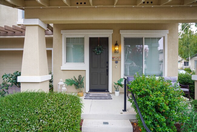 Building Photo - 5884 Cedarwood Cmn