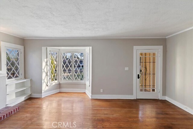 Building Photo - 4311 Sunnyside Dr