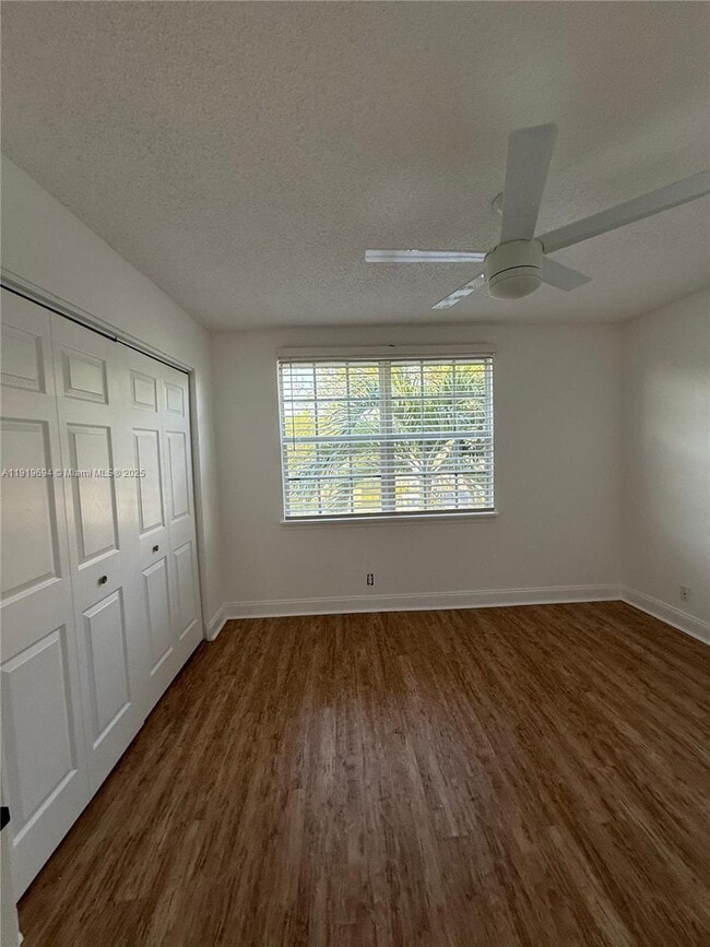 Building Photo - 3192 SW 50th St