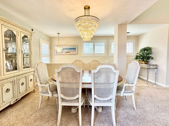 Building Photo - Oxnard | The Colony | 2 Bed + 2 Bath Condo...