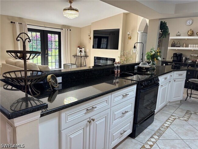 Building Photo - 1156 Oakes Blvd