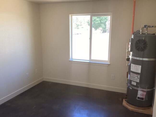 Building Photo - Newly Built Home Near Salt Creek Trail Move in Ready