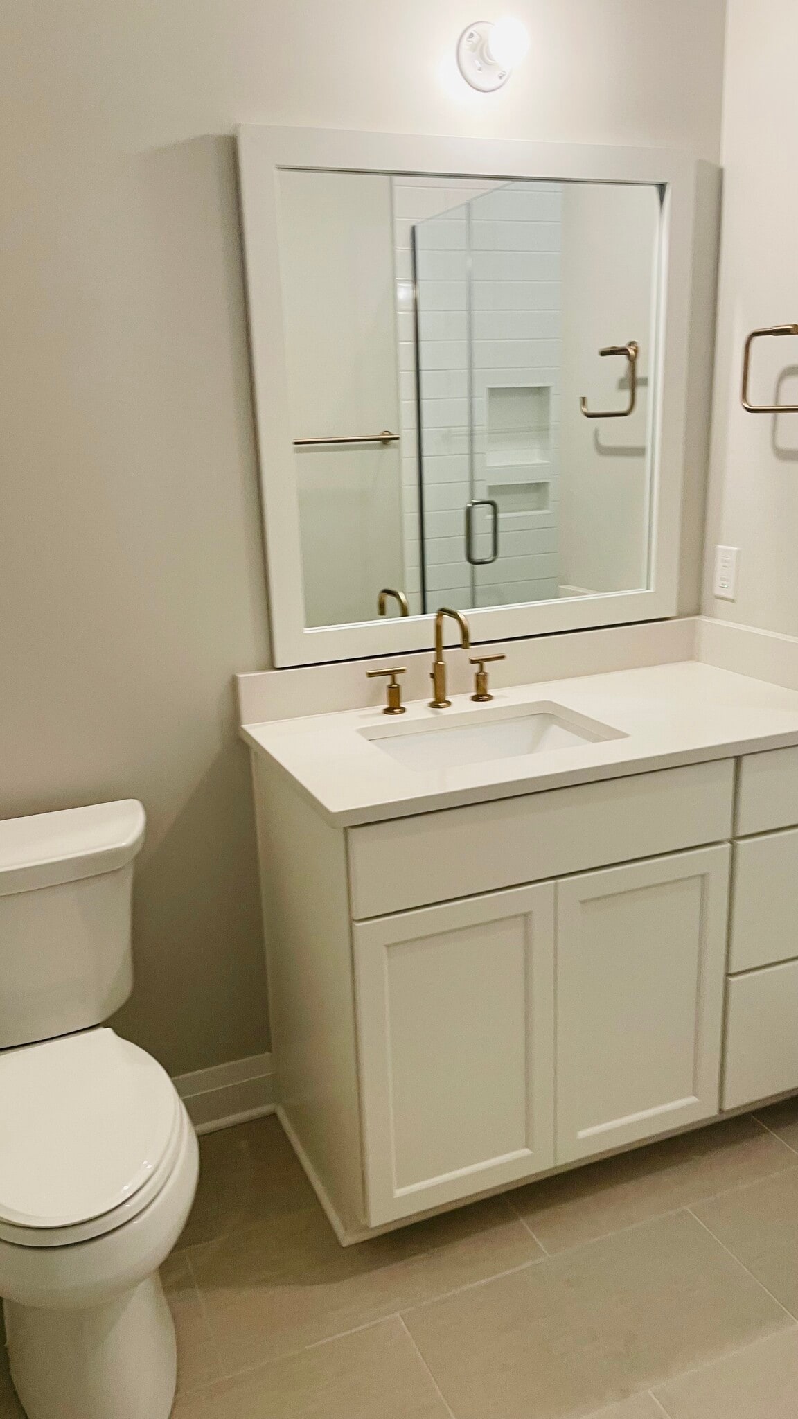 Bathroom - 6640 Mooney St