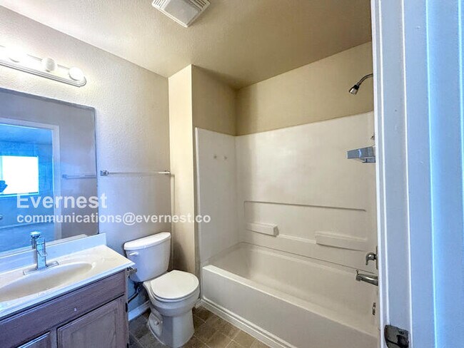 Building Photo - 3017 Douglas Fir Dr