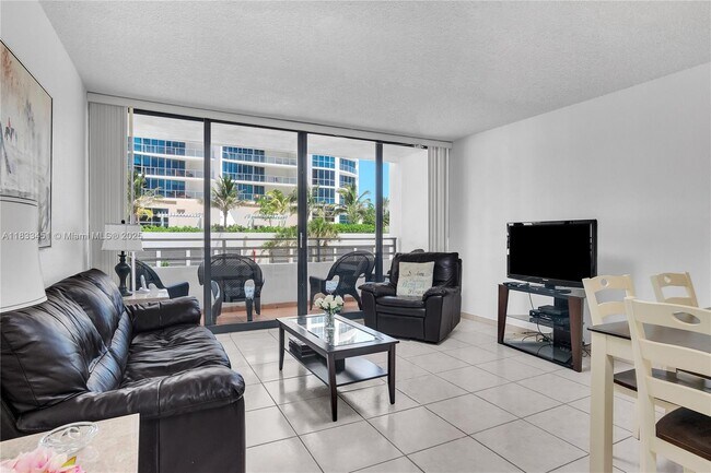 Building Photo - 3505 S Ocean Dr