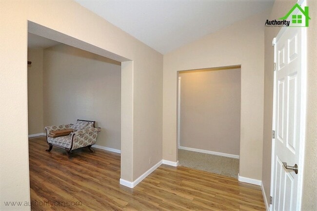 Building Photo - 1708 Gold Hills Dr