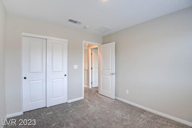 Building Photo - 4148 Elegant Chateau St
