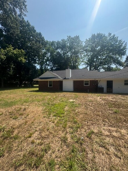 Building Photo - 7729 Mahoney Rd