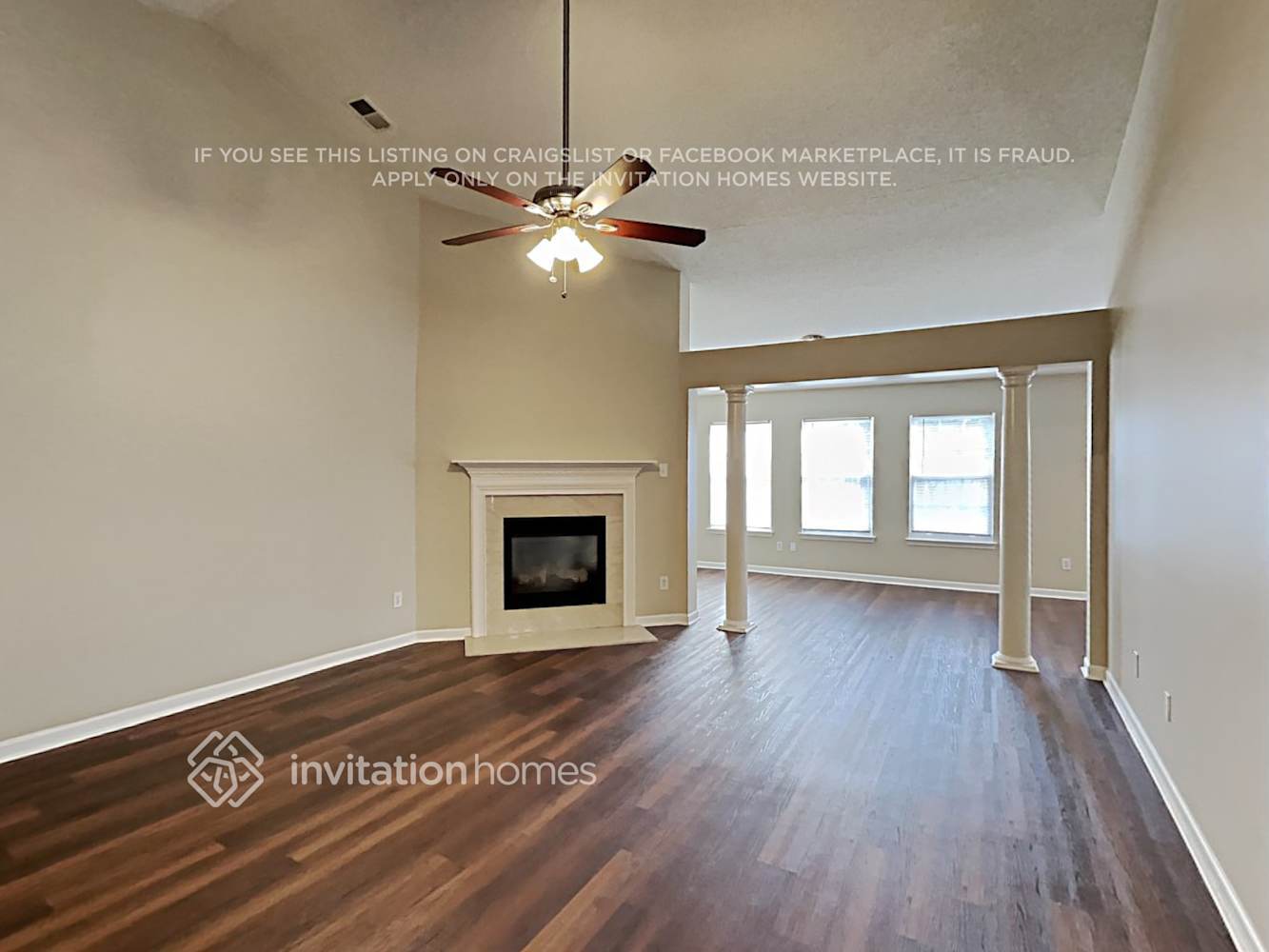 Building Photo - 4012 Edgeview Dr