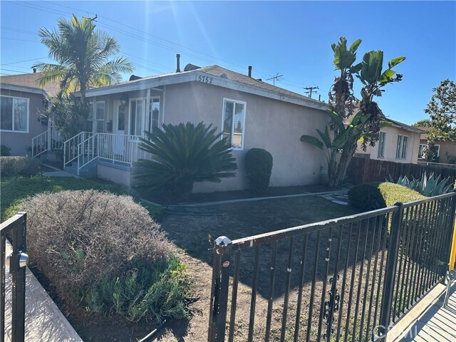 Primary Photo - 5752 Jillson St