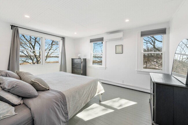 Building Photo - 56 N Cartwright Rd