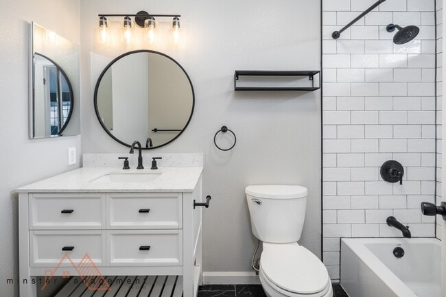 Building Photo - 91-1030 Ahuua St