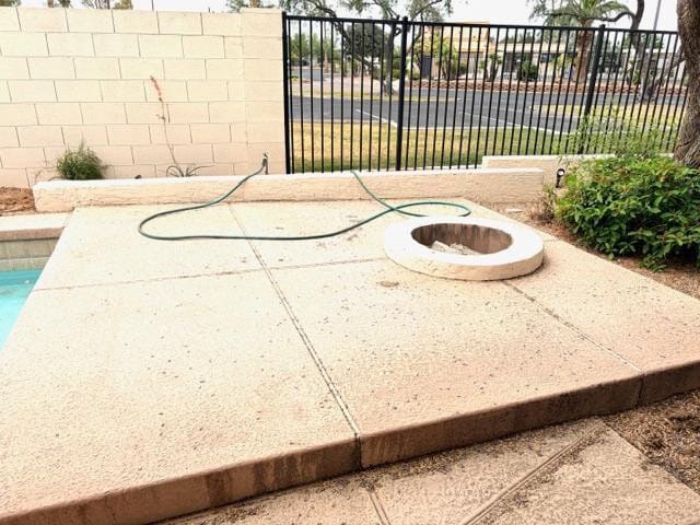 Building Photo - 1840 S Las Palmas Cir