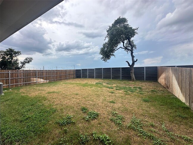 Building Photo - 117 Cupreata Ln