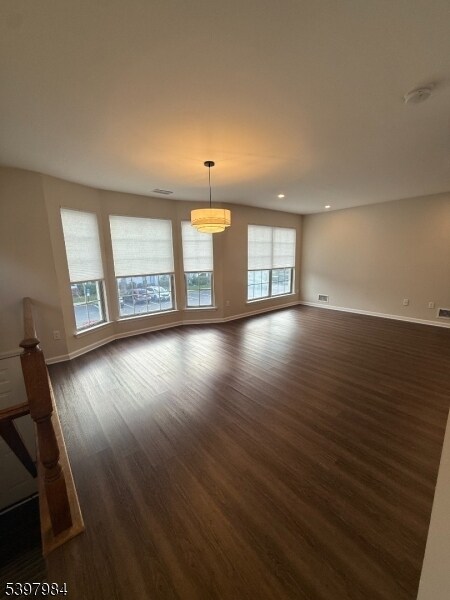 Building Photo - 686 Plum Terrace