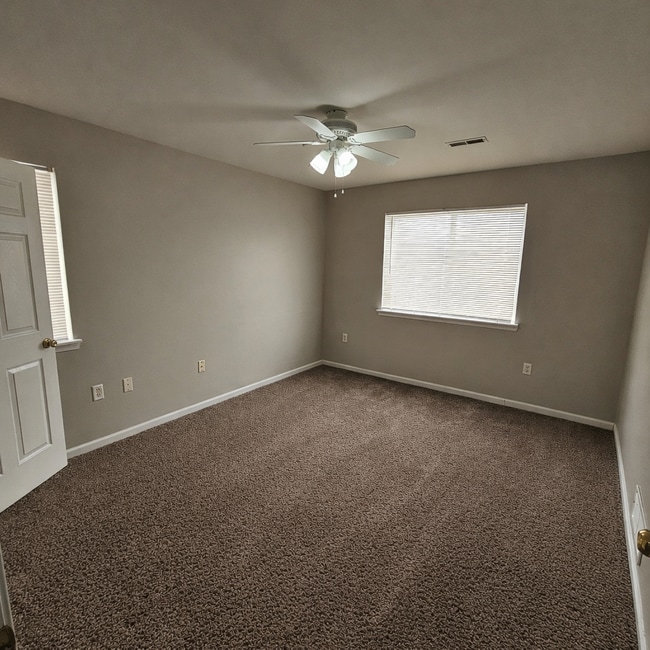 Building Photo - 2BR/2BA Condo with Garage, Private Patio & Resort-Style Amenities