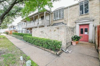 Building Photo - 2585 Marilee Ln
