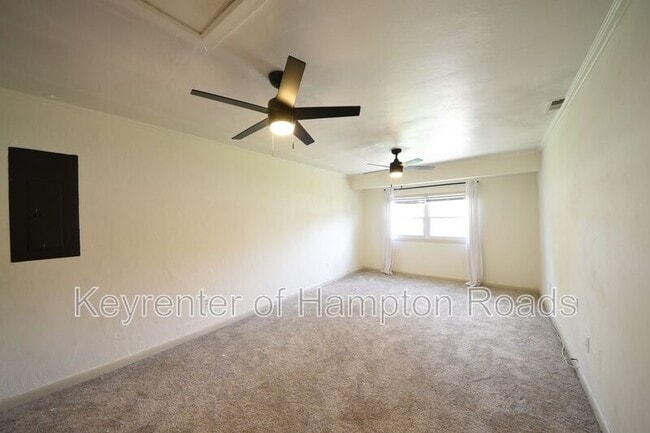 Building Photo - 31 Old Church Cir