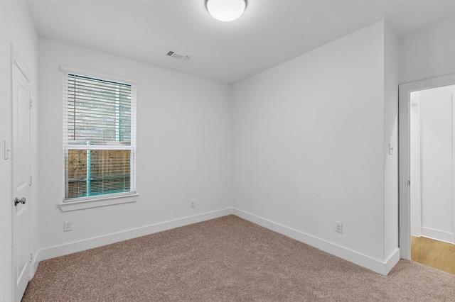 Building Photo - 1232 Newport St