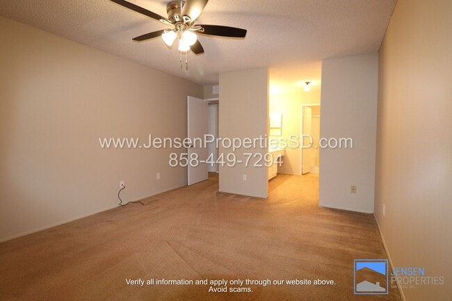 Building Photo - CHARMING 2BR/2BA CONDO W/ GARAGE