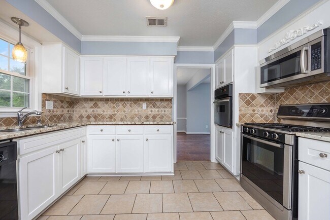 Building Photo - 4221 Bonnie Dr