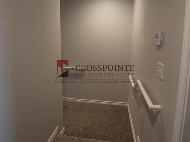 Building Photo - Stunning 2 Bed 2.5 Bath 1 Car Garage Townhome in Tyler!