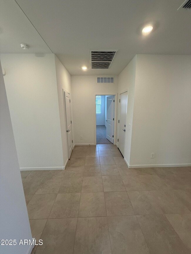 Building Photo - 7433 E Cozy Cottage Ln