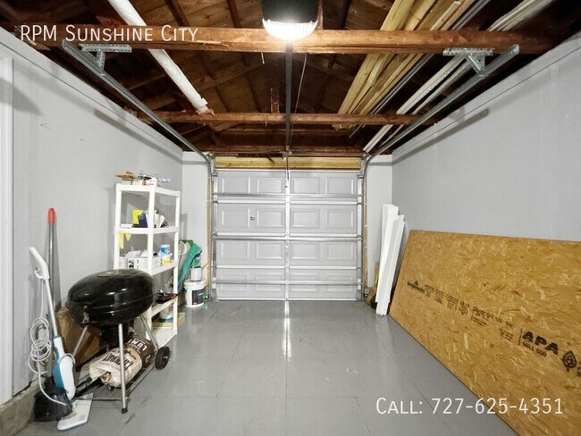 Building Photo - 5408 5th Ave N