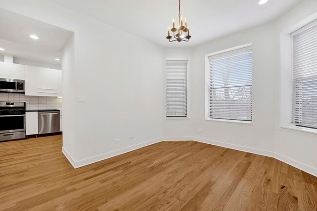 Building Photo - 118 E 57th St