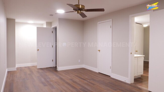 Building Photo - 1717 S Cypress St