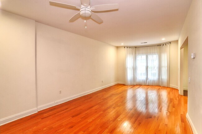 Building Photo - 36 Independence Way