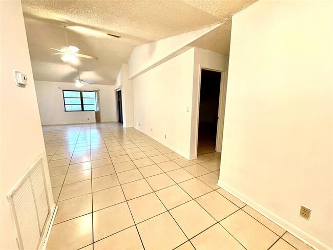 Building Photo - 9133 NW 48th St