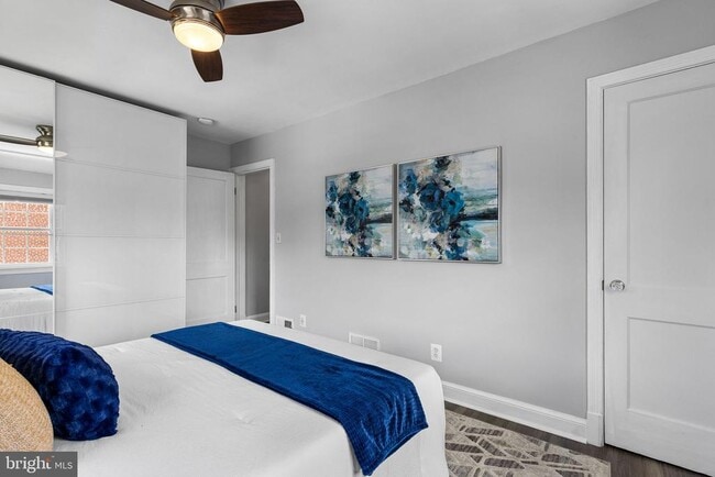 Building Photo - 2613 S Troy St