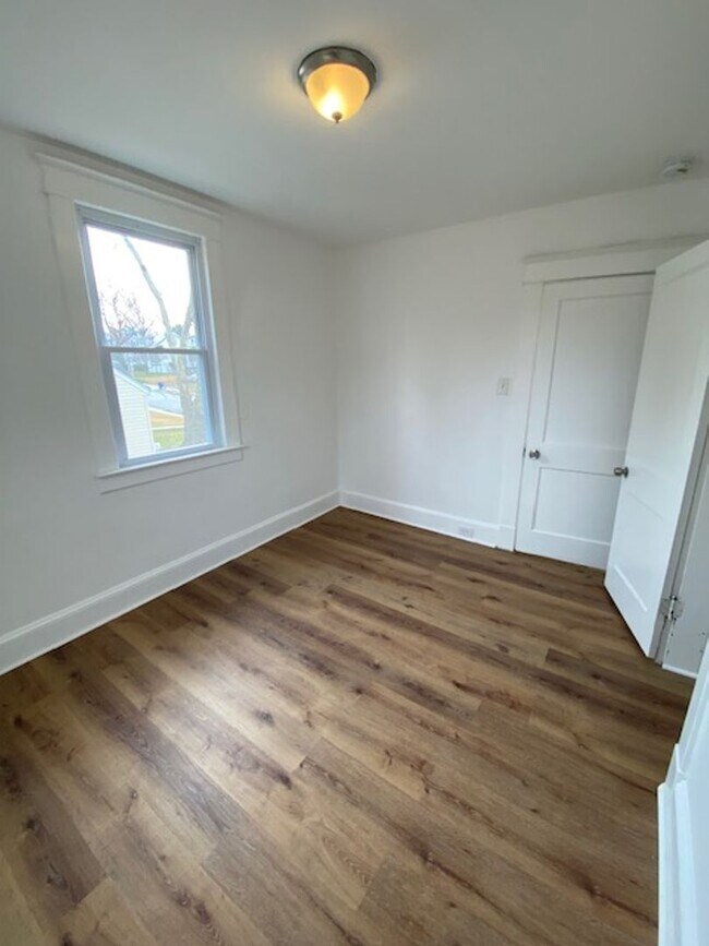 Building Photo - Gorgeous Parkville 3bd/3ba with 4th bd in Fin Bsmt. CAC! W/D! More! Available 5/15