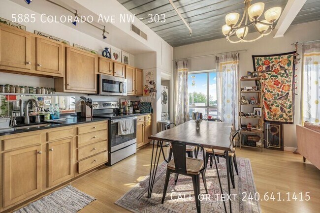 Building Photo - 5885 Colorado Ave NW