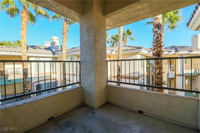 Building Photo - 7135 S Durango Dr