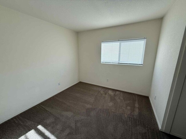 Building Photo - 13735 E Shadow Pines Ln