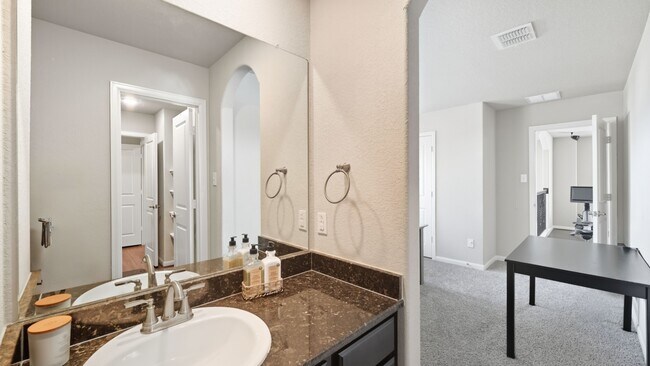 Building Photo - 6370 Tarrant Hl