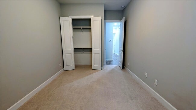 Building Photo - 5116 Pine Reach Dr