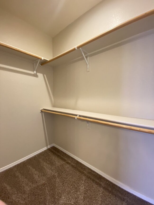 Building Photo - Gated Community - 2BR/Office