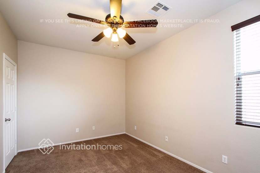 Building Photo - 7155 Almerta Ave