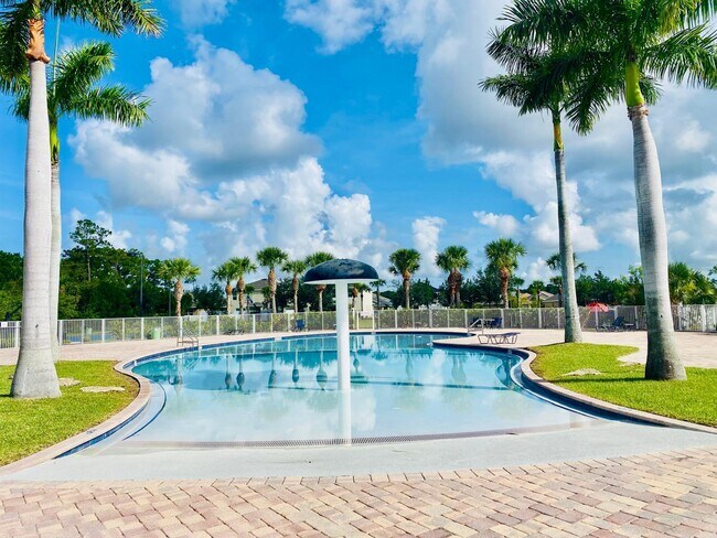 Building Photo - 9553 Seaspray Dr